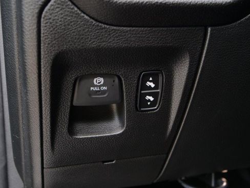 Used 2023 RAM 1500 Big Horn AWD/4WD image 36
