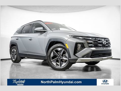 Certified 2025 Hyundai Tucson SEL FWD image 1