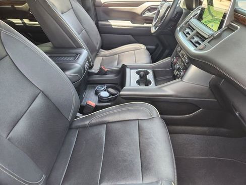Used 2023 Chevrolet Tahoe Premier w/ Premium Package AWD/4WD image 14