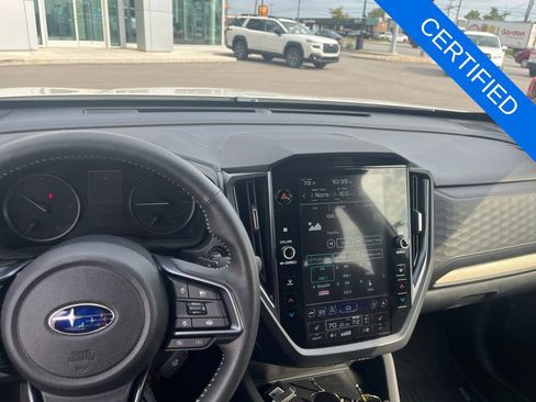 Used 2025 Subaru Forester Limited w/ Popular Package #2 AWD/4WD image 9