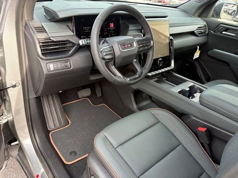 New 2026 GMC Acadia AT4 w/ Luxury Package image 23