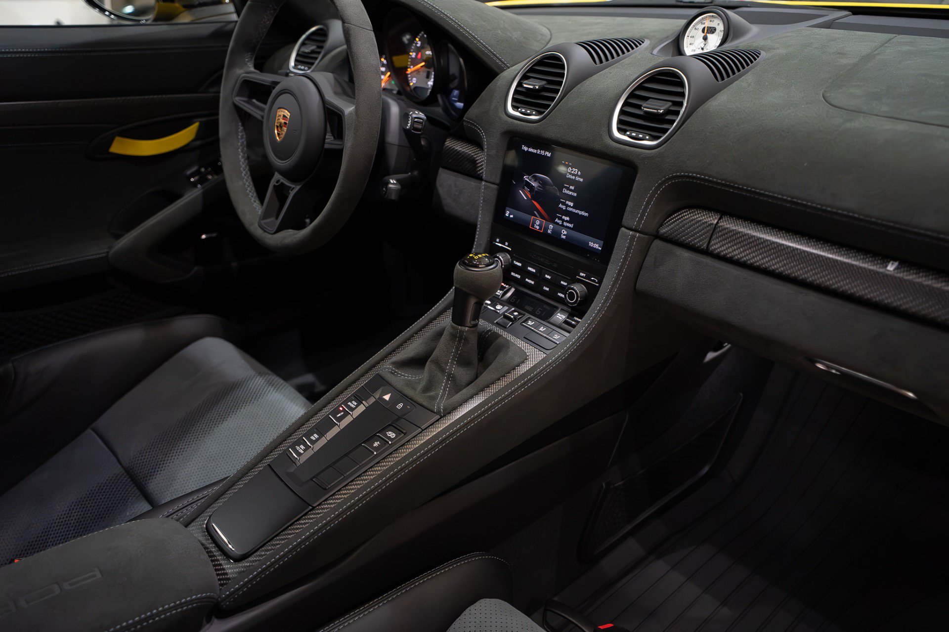 Used 2024 Porsche 718 Cayman GT4 RS RWD image 25