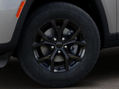 New 2026 Jeep Grand Cherokee Altitude AWD/4WD image 8
