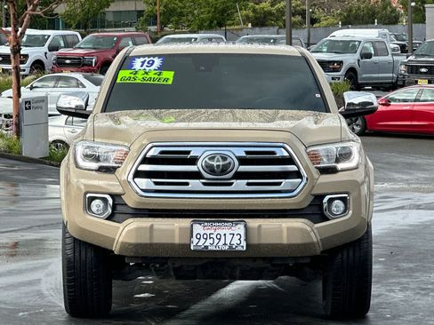 Used 2019 Toyota Tacoma Limited AWD/4WD image 9