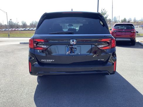 New 2026 Honda Odyssey Elite image 5