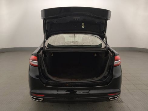 Used 2018 Ford Fusion Titanium AWD/4WD image 29