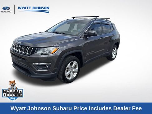Used 2020 Jeep Compass Latitude w/ Cold Weather Group AWD/4WD image 11