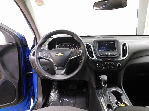 Used 2024 Chevrolet Equinox LT image 8
