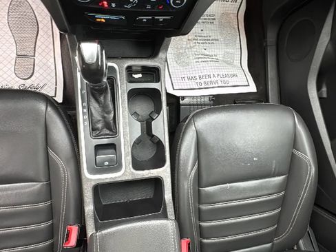 Used 2019 Ford Escape SEL AWD/4WD image 27