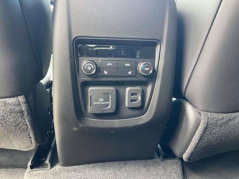 Used 2023 Buick Enclave Avenir w/ Avenir Technology Package FWD image 16