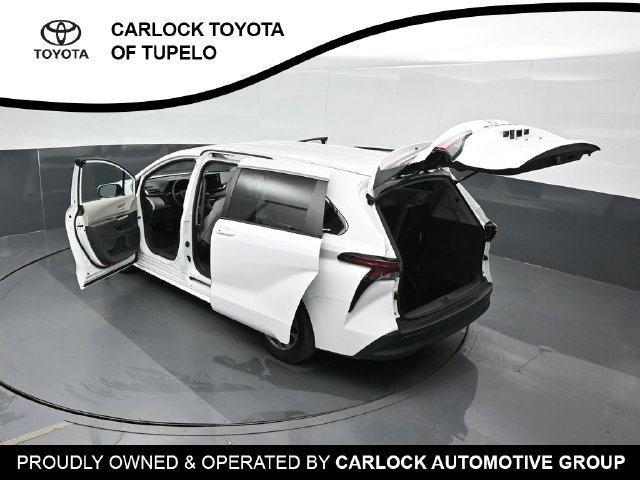 Used 2023 Toyota Sienna LE FWD image 69