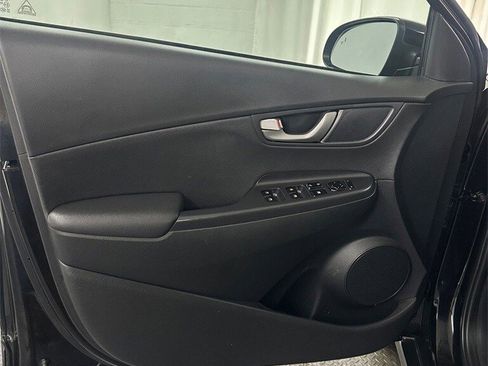 Used 2018 Hyundai Kona Limited image 8