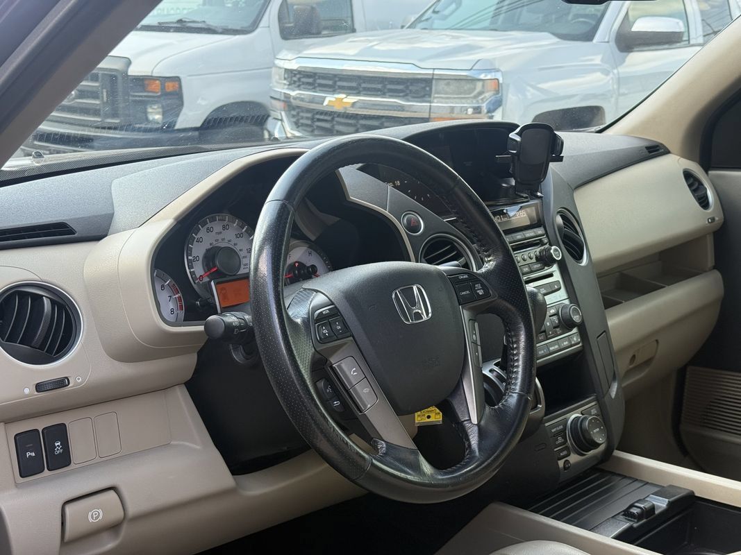 Used 2015 Honda Pilot Touring image 6