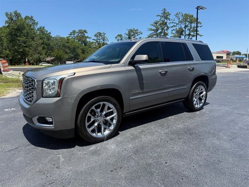 Used 2019 GMC Yukon Denali w/ Denali Ultimate Package AWD/4WD image 26