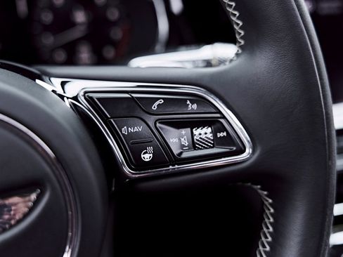 Used 2023 Bentley Flying Spur S V8 AWD/4WD image 66