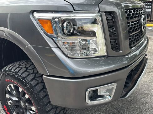 Used 2019 Nissan Titan PRO-4X AWD/4WD image 31
