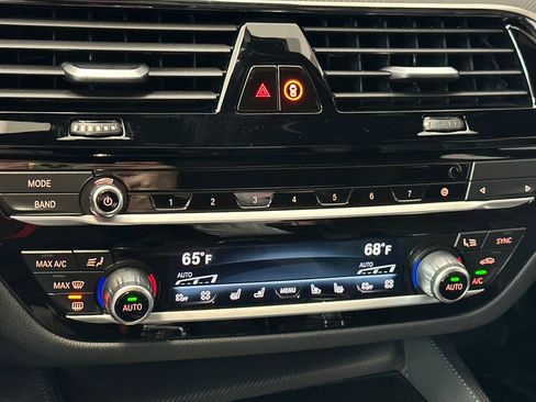 Certified 2023 BMW M5 w/ Competition Package image 25