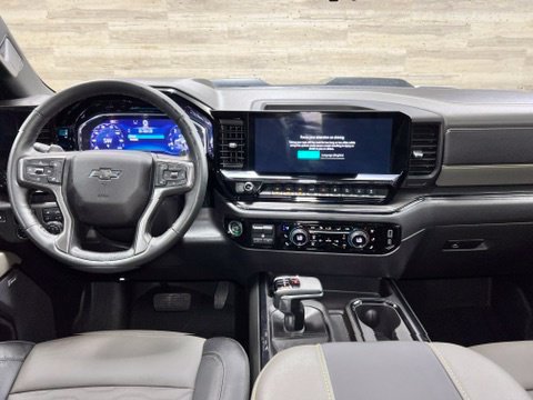 Used 2025 Chevrolet Silverado 1500 ZR2 w/ Technology Package AWD/4WD image 2