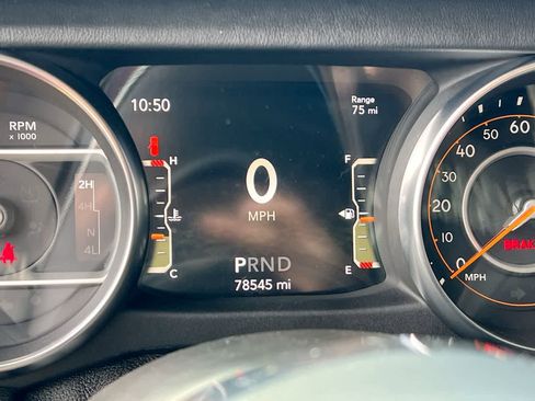 Used 2020 Jeep Wrangler Unlimited Sahara AWD/4WD image 15