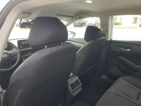 Used 2025 Honda Accord LX image 24