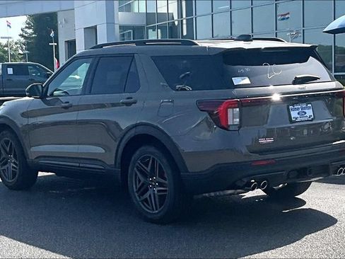 New 2026 Ford Explorer ST w/ Sun And Sound Package AWD/4WD image 3