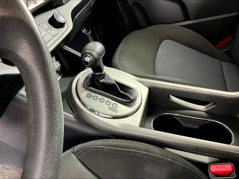 Used 2014 Kia Sportage LX FWD image 15