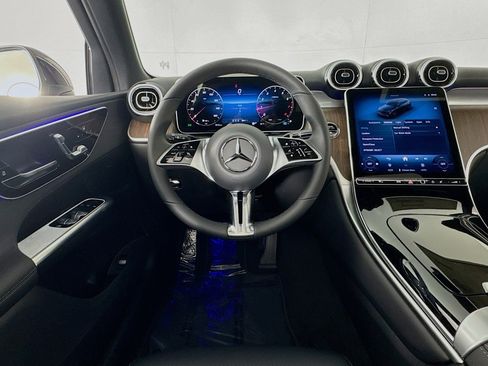 New 2026 Mercedes-Benz GLC 300 4MATIC image 4