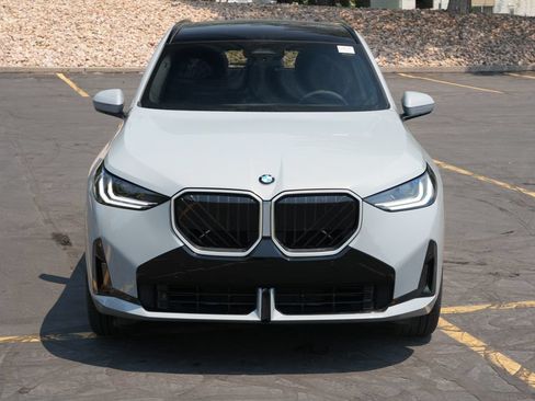 New 2026 BMW X3 xDrive30i w/ M Sport Package AWD/4WD image 8