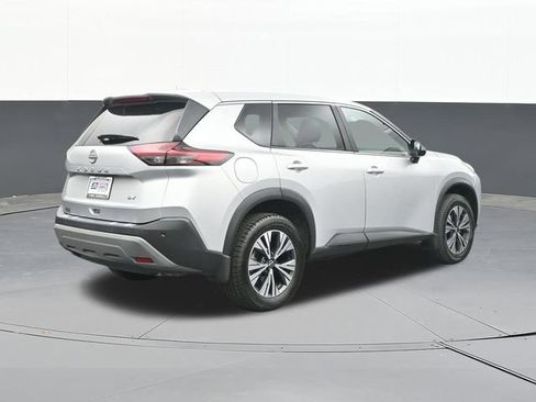 Used 2023 Nissan Rogue SV FWD image 14