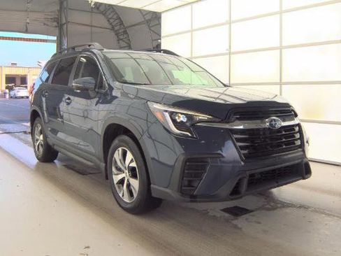 Used 2023 Subaru Ascent Premium w/ Convenience Package AWD/4WD image 1