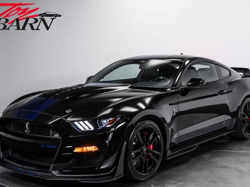 Used 2021 Ford Mustang Shelby GT500 w/ Technology Package RWD image 1