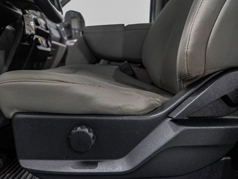 Used 2021 Ford F250 XL w/ Power Equipment Group image 32