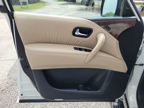 Used 2020 Nissan Armada Platinum w/ Captain's Chairs Package RWD image 17
