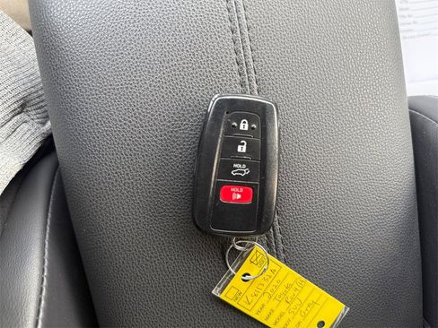 Used 2020 Toyota RAV4 XSE image 31