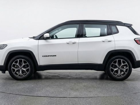 Used 2025 Jeep Compass Limited AWD/4WD image 5