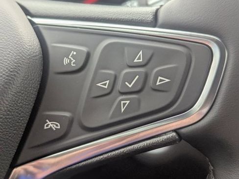 Used 2024 Chevrolet Equinox LT image 17