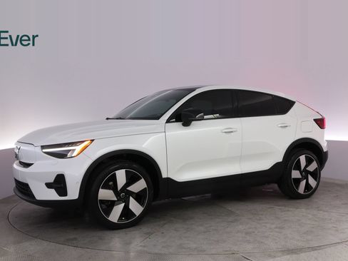 Used 2023 Volvo C40 P8 Recharge Ultimate AWD/4WD image 18