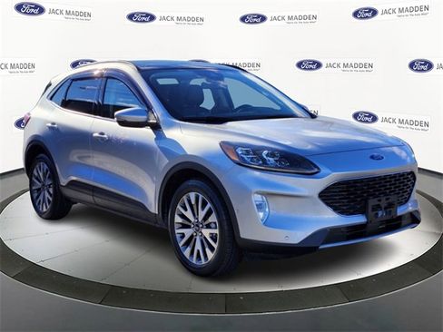 Certified 2020 Ford Escape Titanium image 7