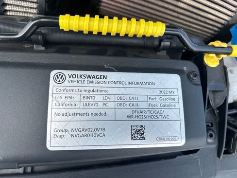 Used 2022 Volkswagen GTI SE FWD image 7