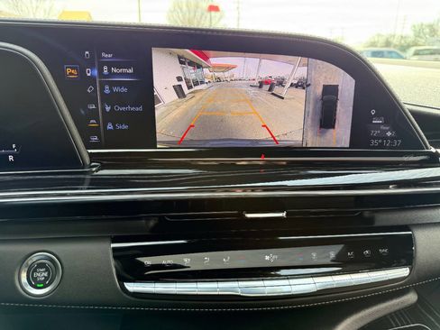 Used 2023 Cadillac Escalade ESV Sport w/ Touring Package image 28