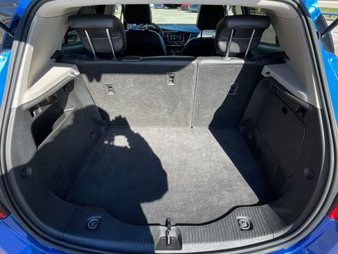 Used 2018 Buick Encore Essence FWD image 13
