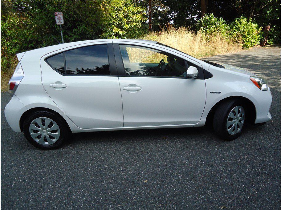 Used 2014 Toyota Prius C Two FWD image 5