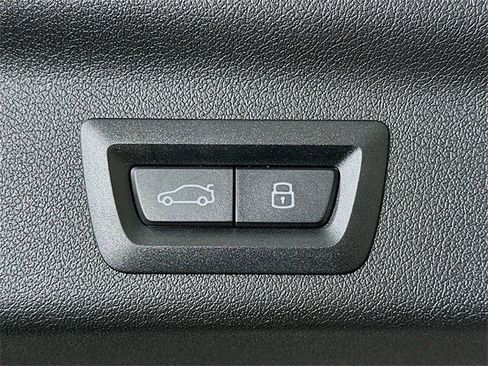 Used 2025 BMW X1 xDrive28i w/ Convenience Package image 10