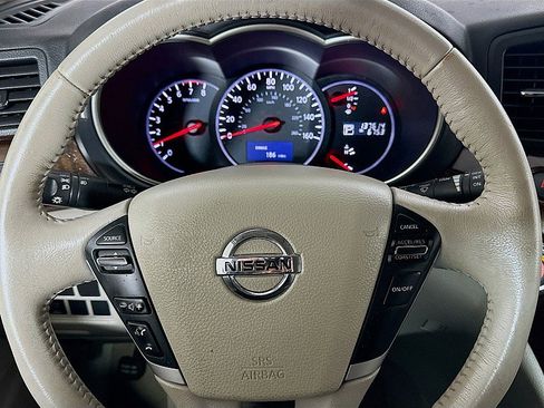 Used 2017 Nissan Quest SV FWD image 12