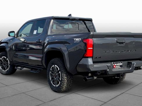 Used 2025 Toyota Tacoma TRD Sport w/ TRD Sport Premium Package image 12