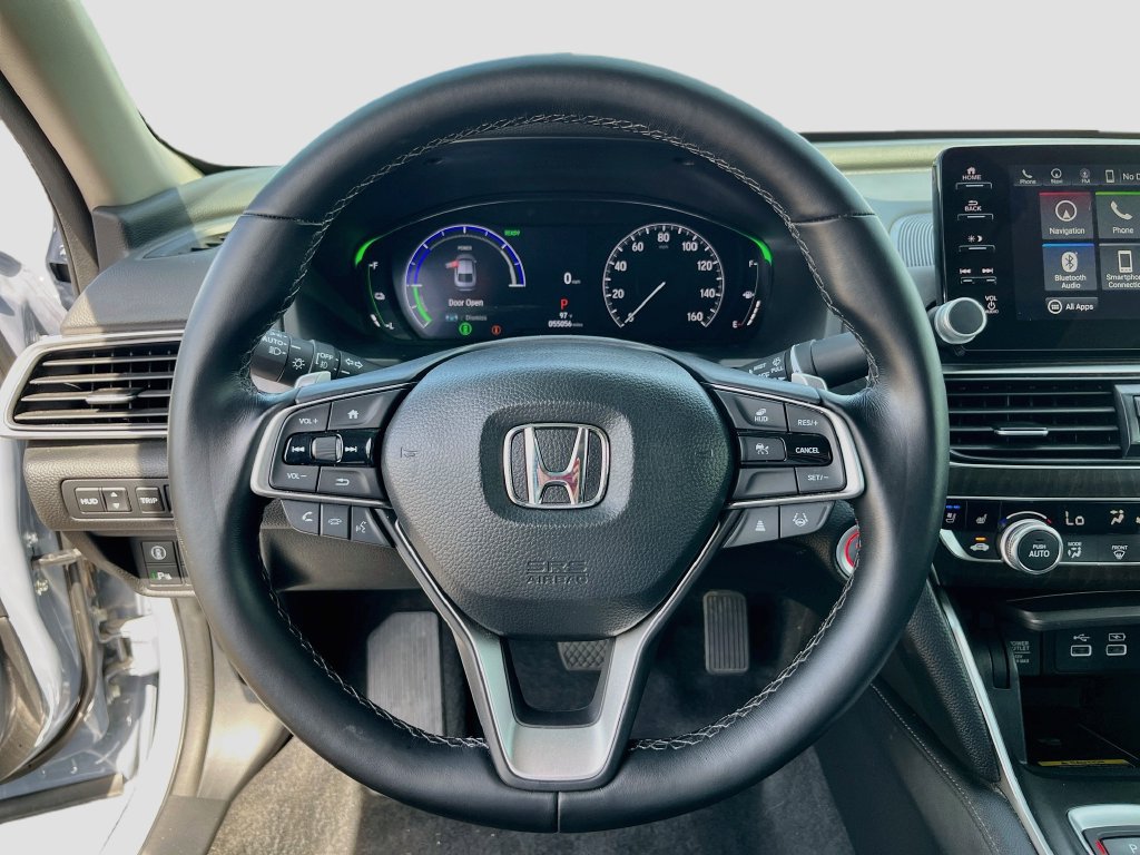 Used 2022 Honda Accord Touring image 11