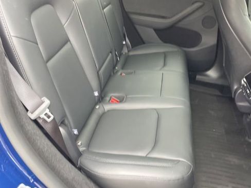 Used 2024 Tesla Model Y Performance image 8