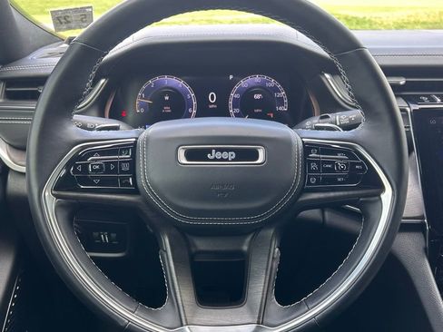 Used 2022 Jeep Grand Cherokee L Overland w/ Luxury Tech Group IV image 29