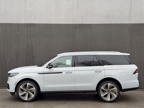 New 2026 Lincoln Navigator Black Label image 4