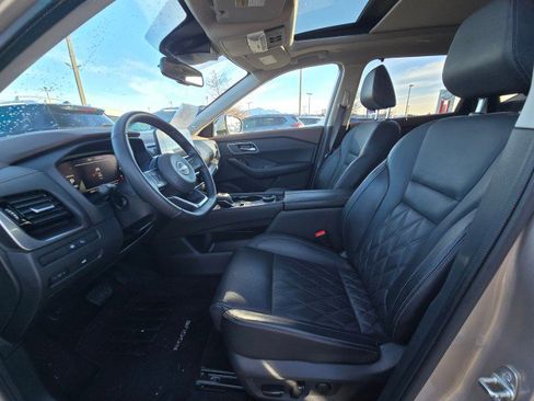 Used 2023 Nissan Rogue Platinum w/ Platinum Premium Package image 23